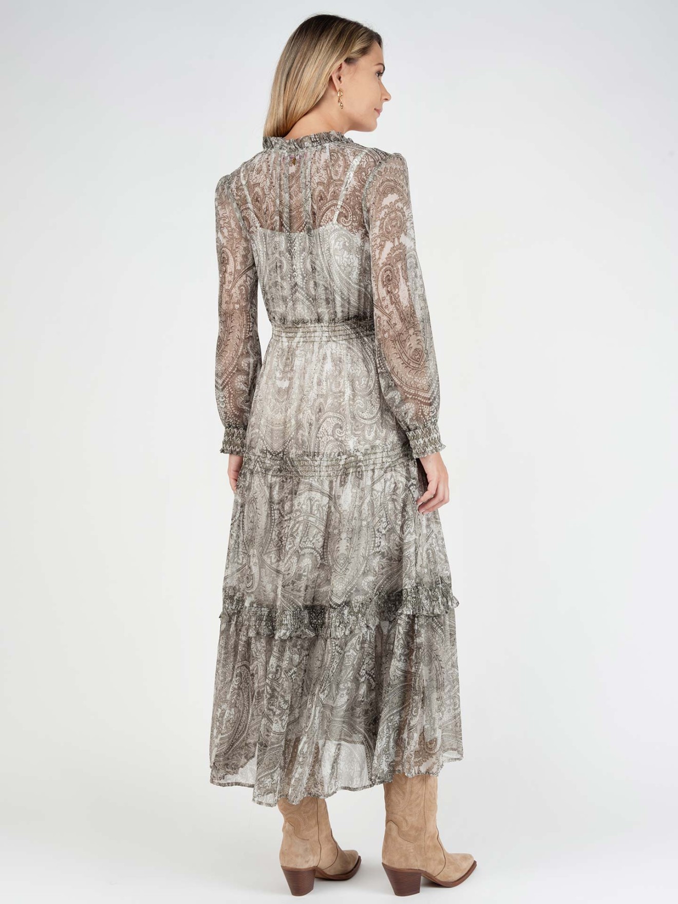 Vestido com Padrão