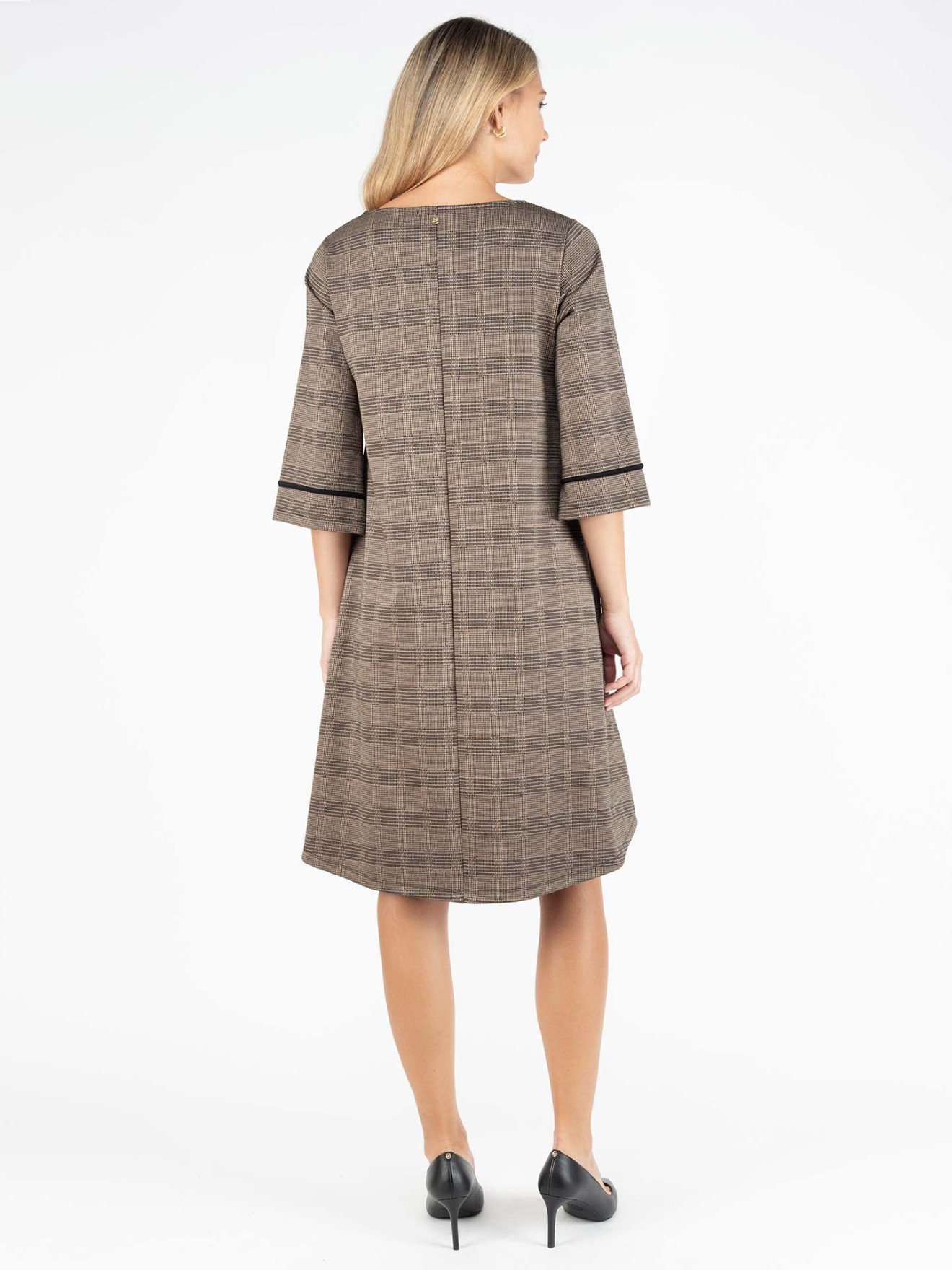 Vestido com Padr�o