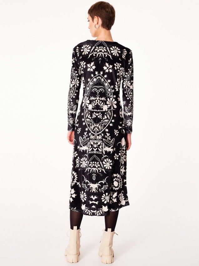 Vestido com Padrão