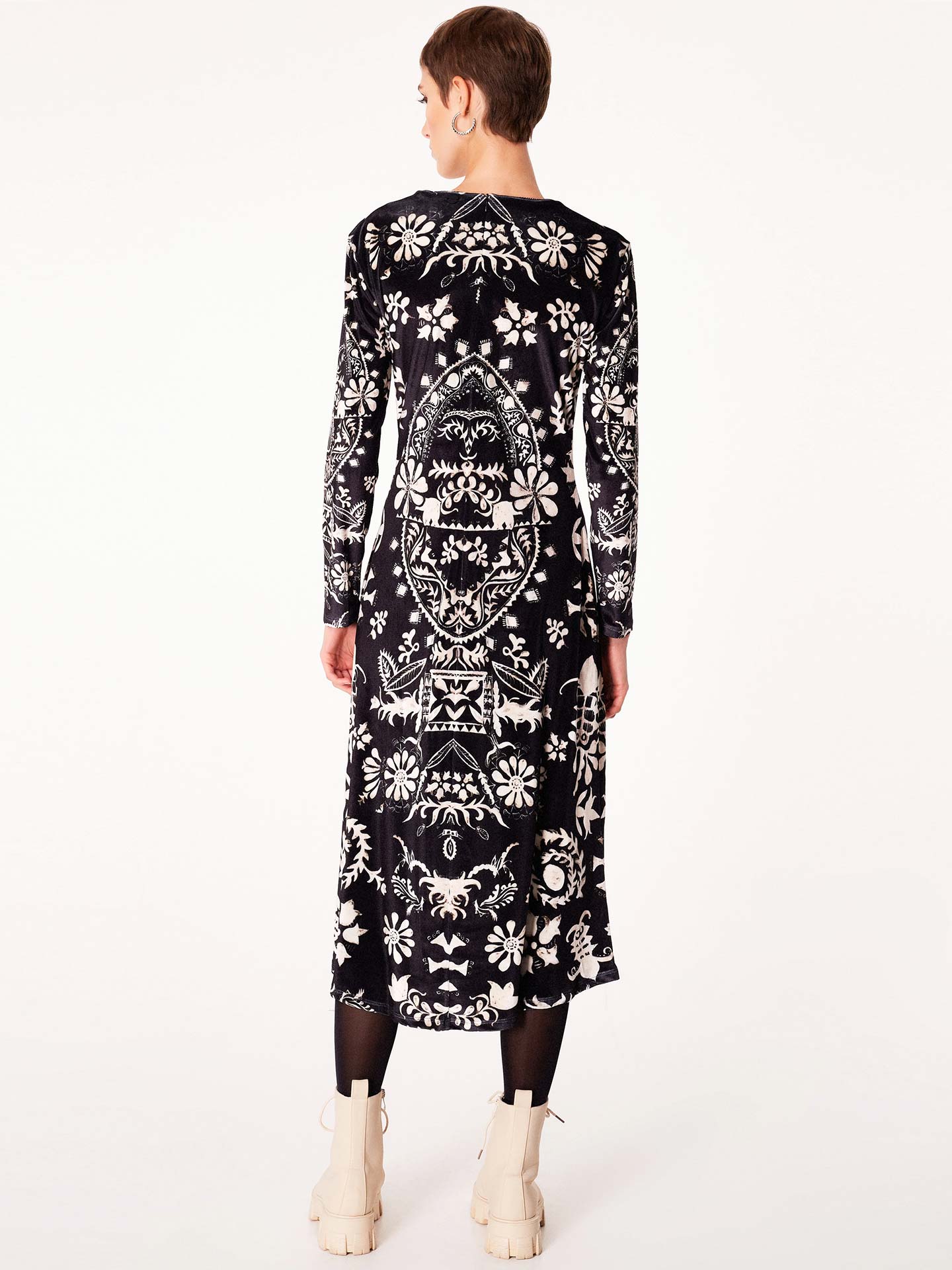 Vestido com Padrão
