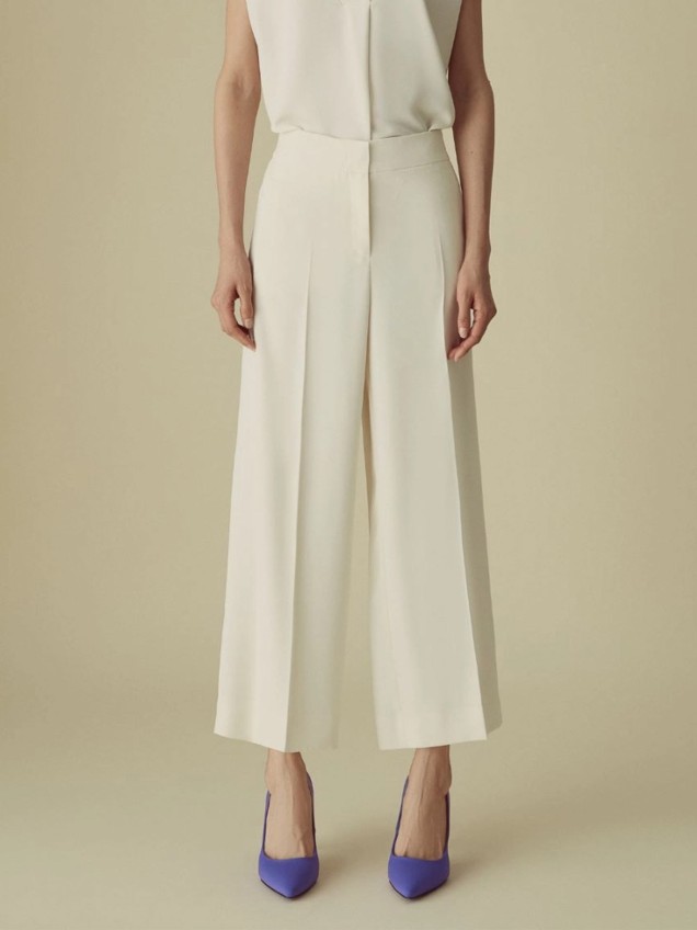 Cal�as Cropped Fit