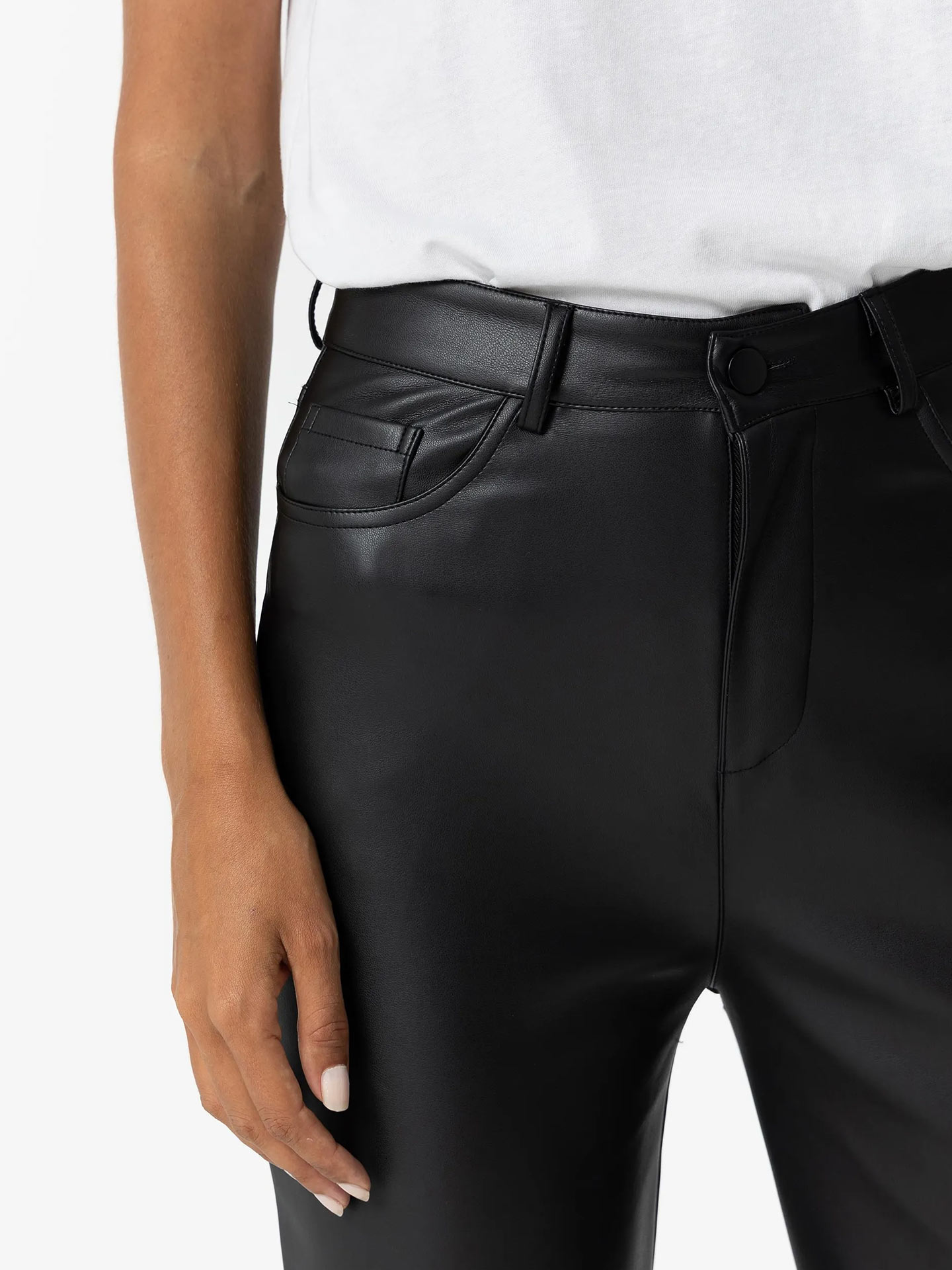 Calça Efeito Pele