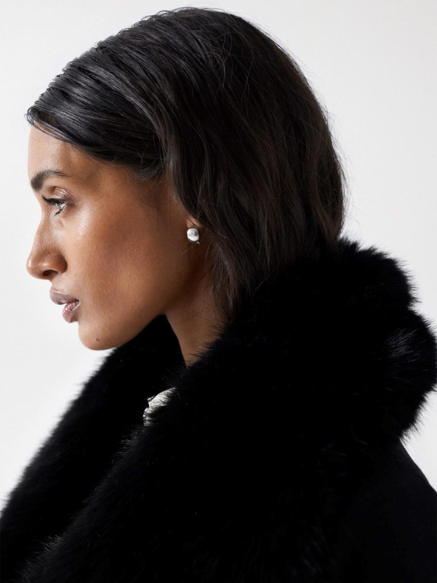 Casaco com Gola de Pelo