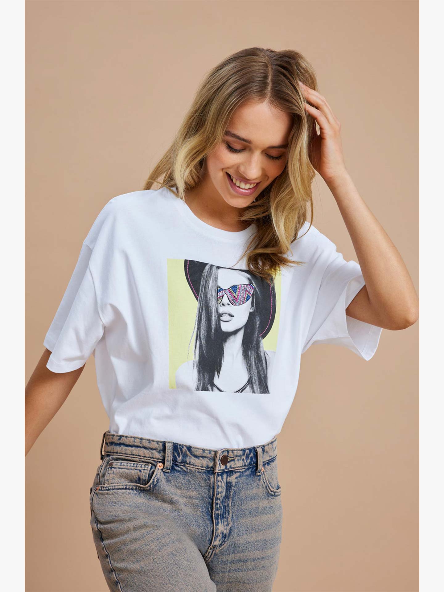 T-Shirt com Lantejoulas