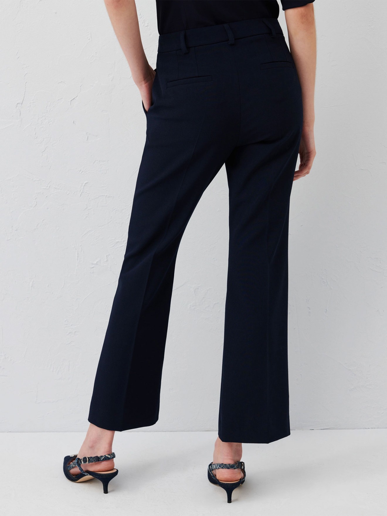 Cal�as Flared Fit