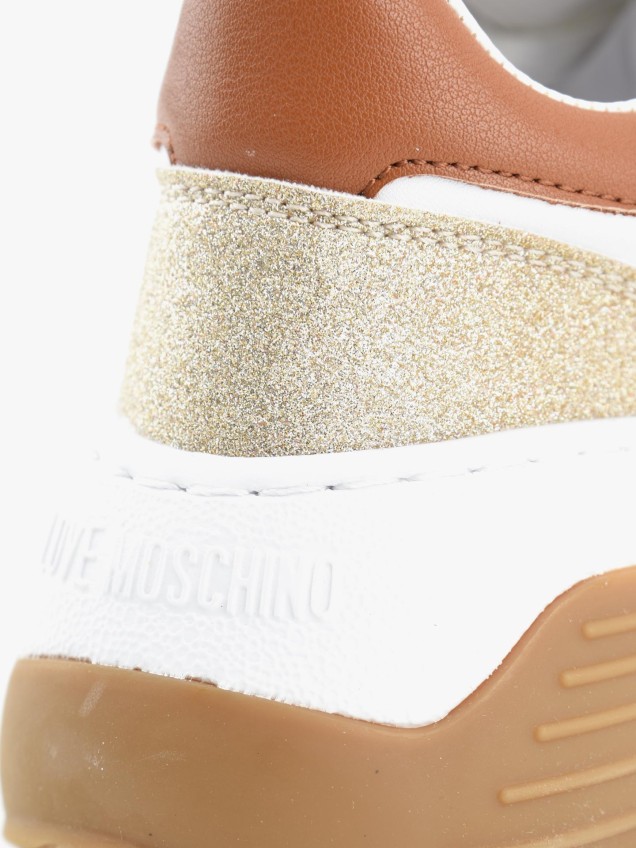 Sapatilhas com Cunha