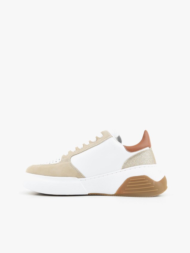 Sapatilhas com Cunha