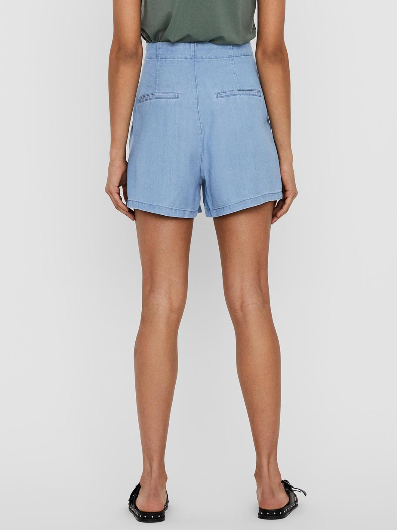 Calções Slim Fit