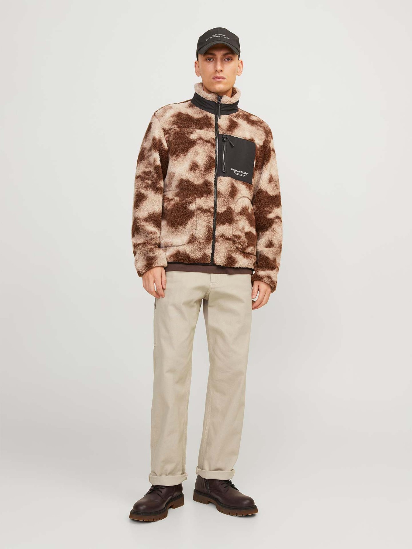 Cal�as Loose Fit