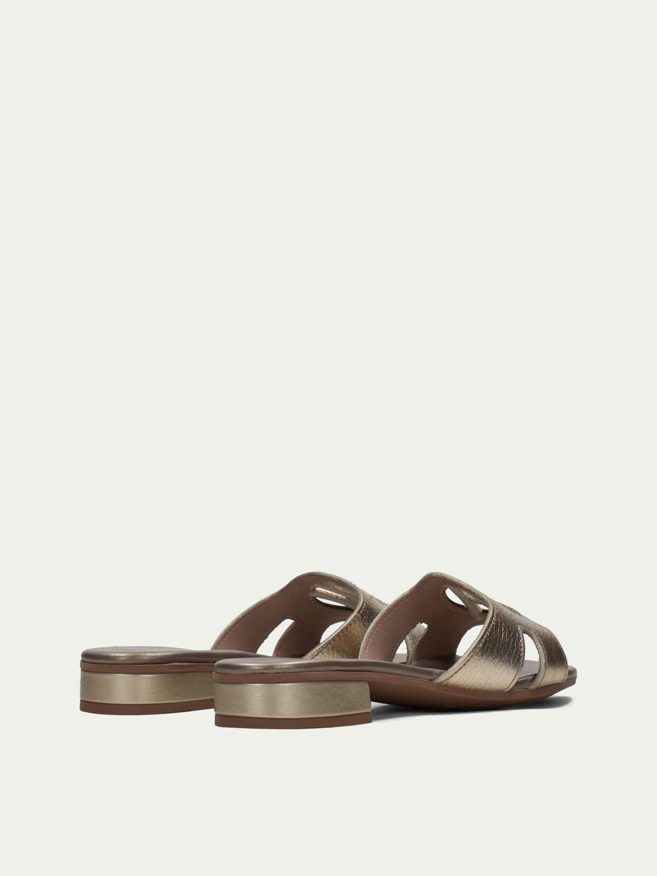 Sand�lias Bordadas
