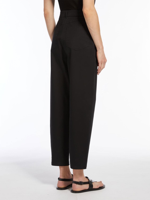 Calças Straight Fit