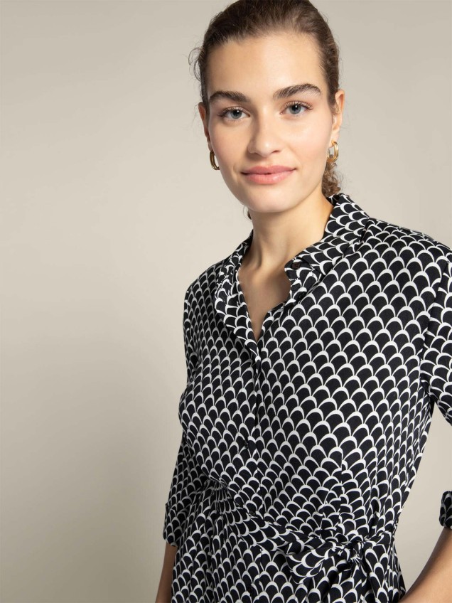 Vestido com Padrão