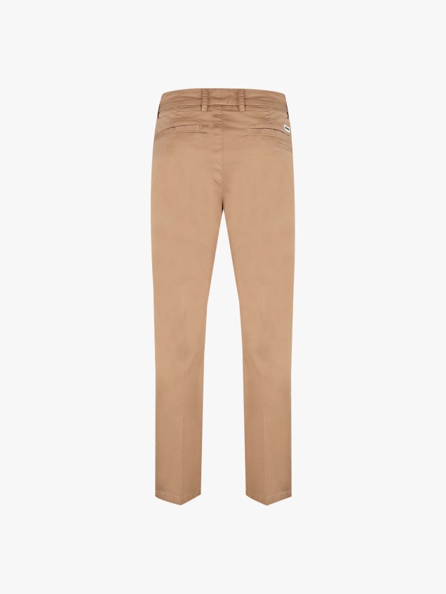 Calças Slim Fit