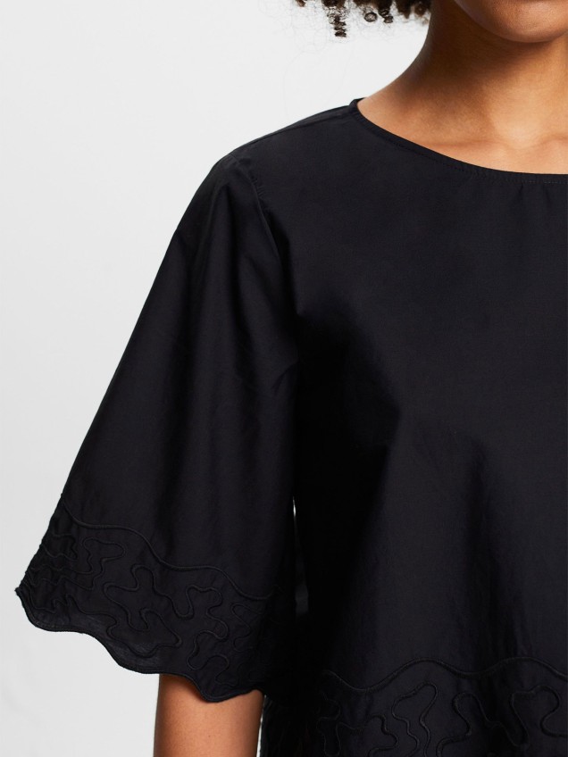 Blusa Bordada