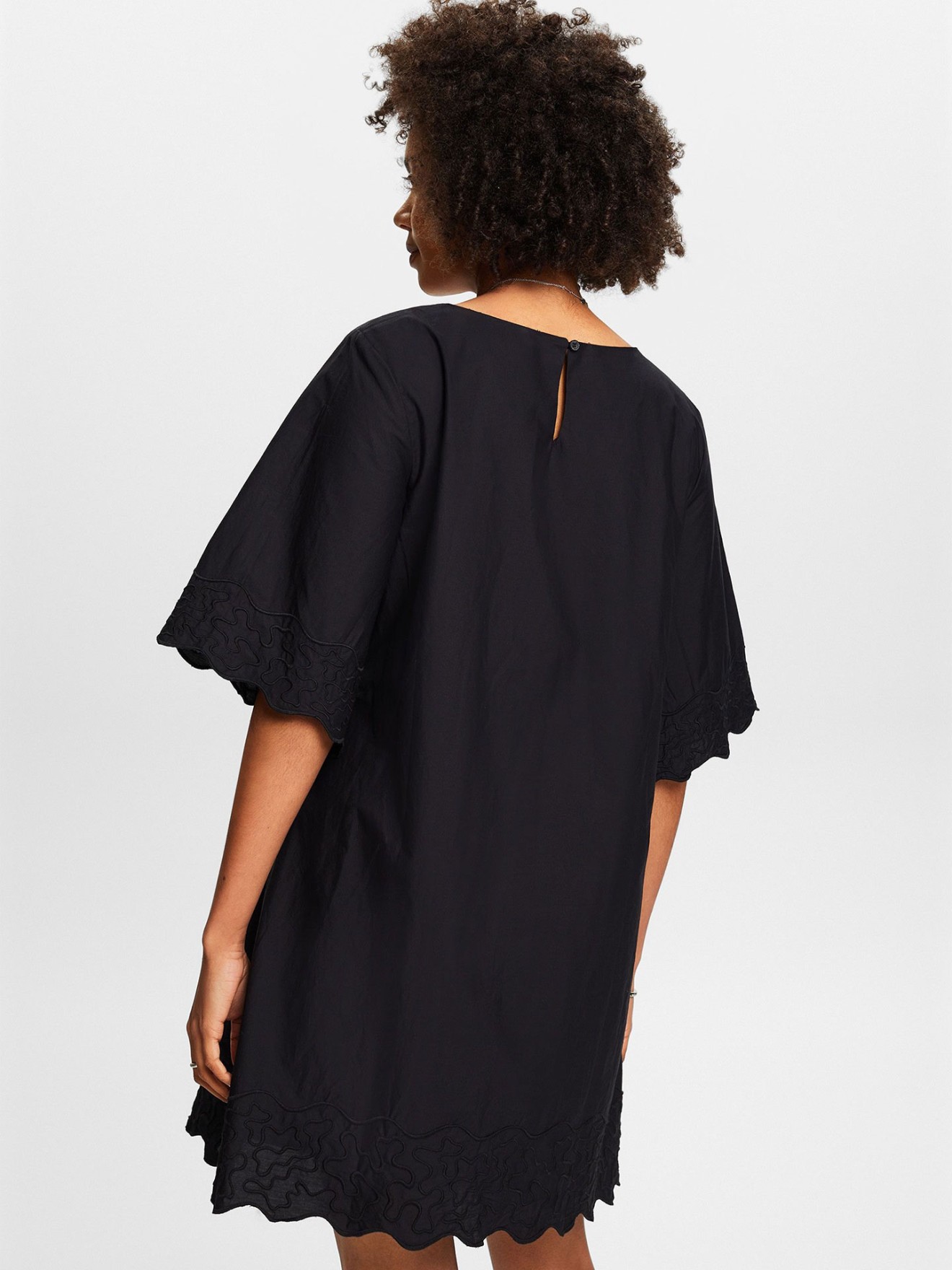 Vestido Bordado