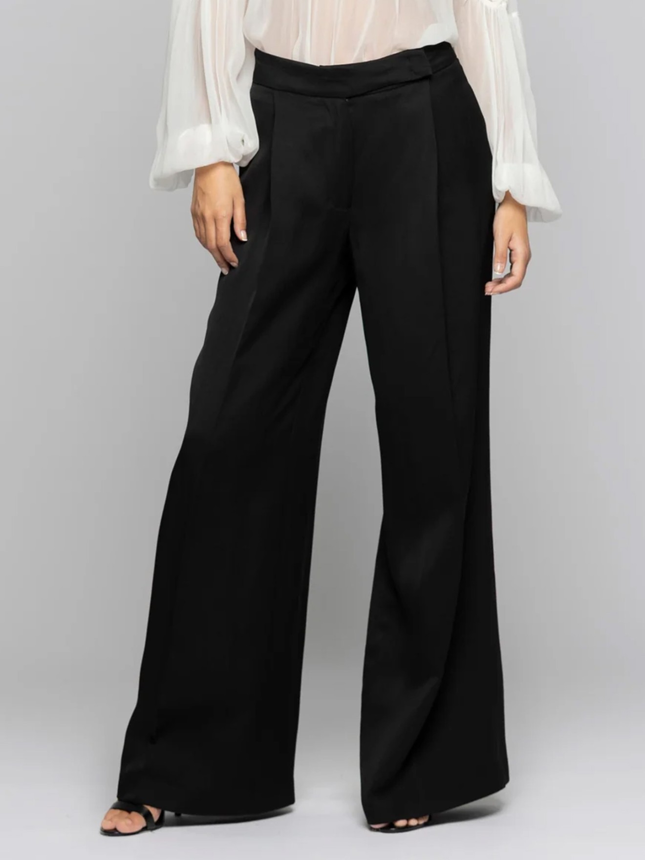 Cal�as Wide Leg