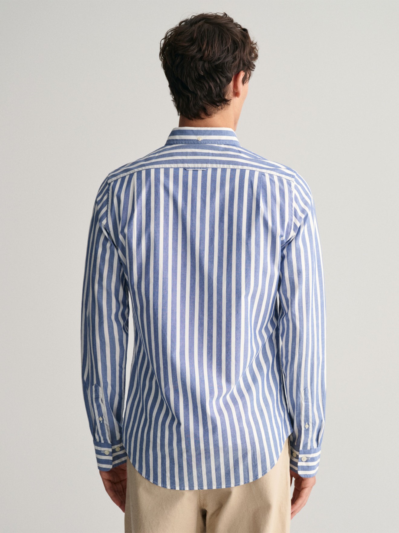 Camisa �s Riscas