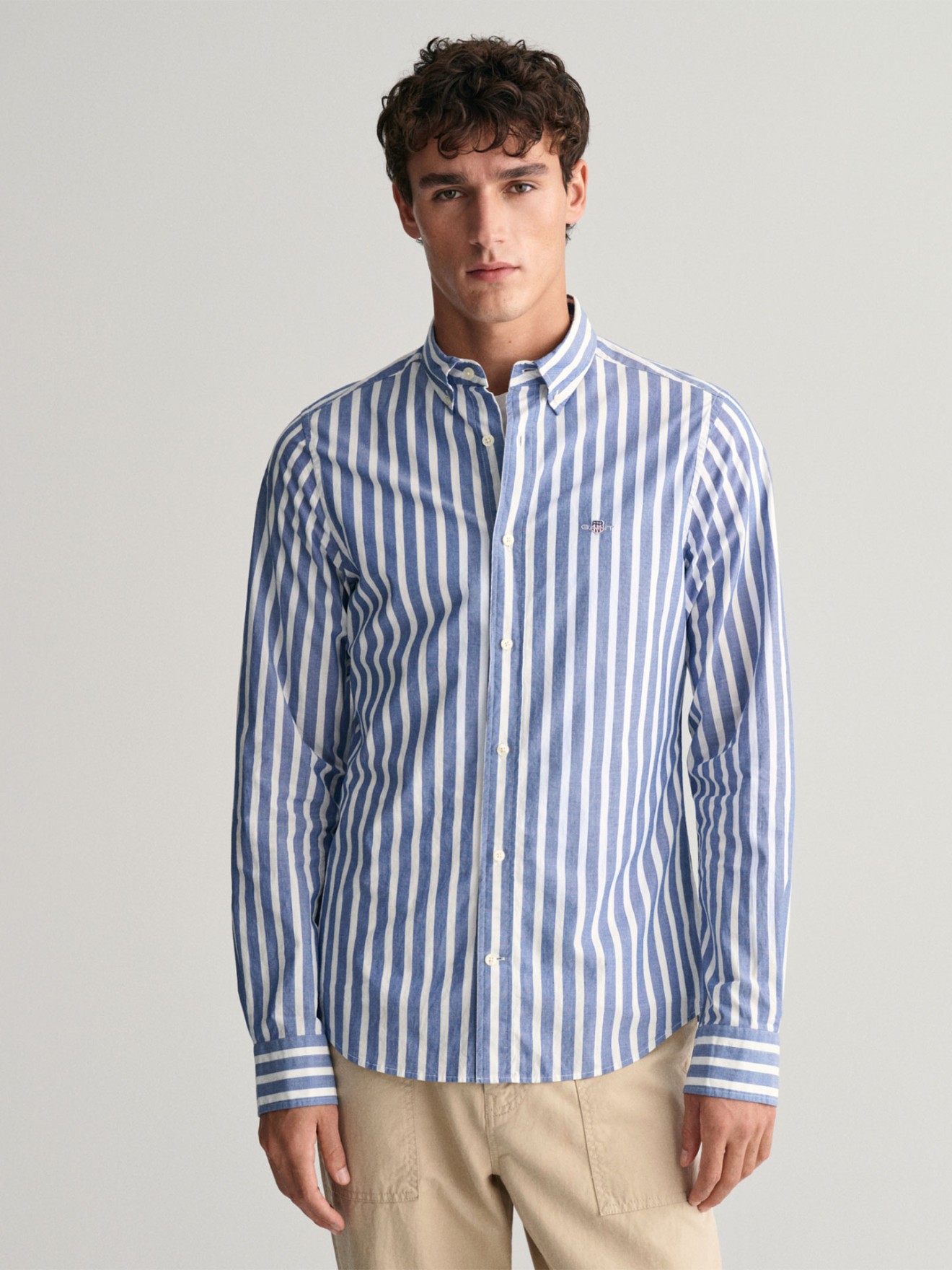 Camisa �s Riscas