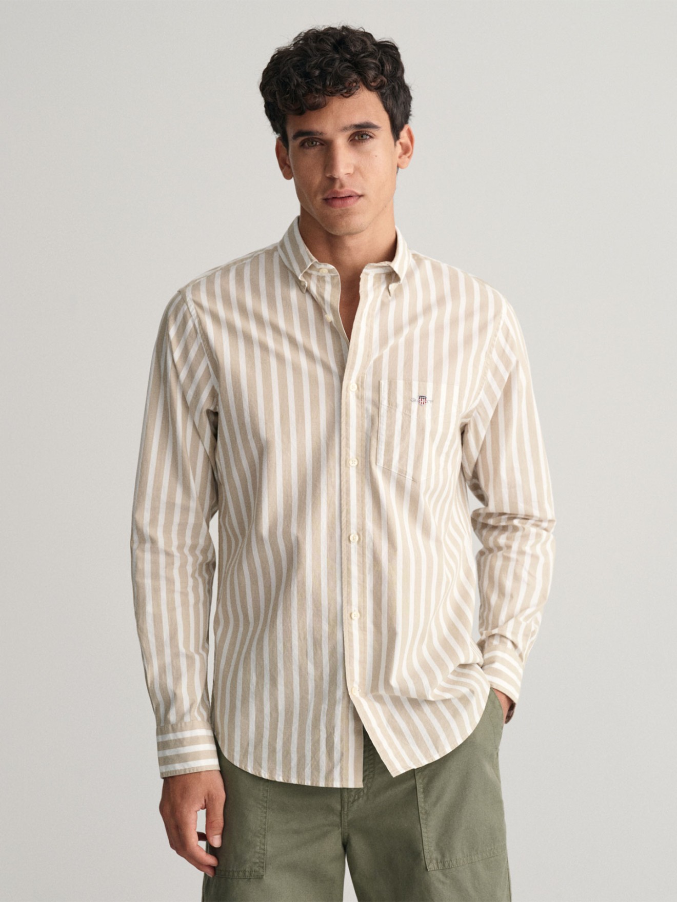 Camisa �s Riscas