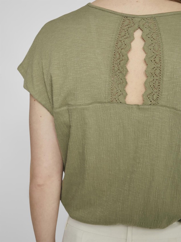T-Shirt Cut Out