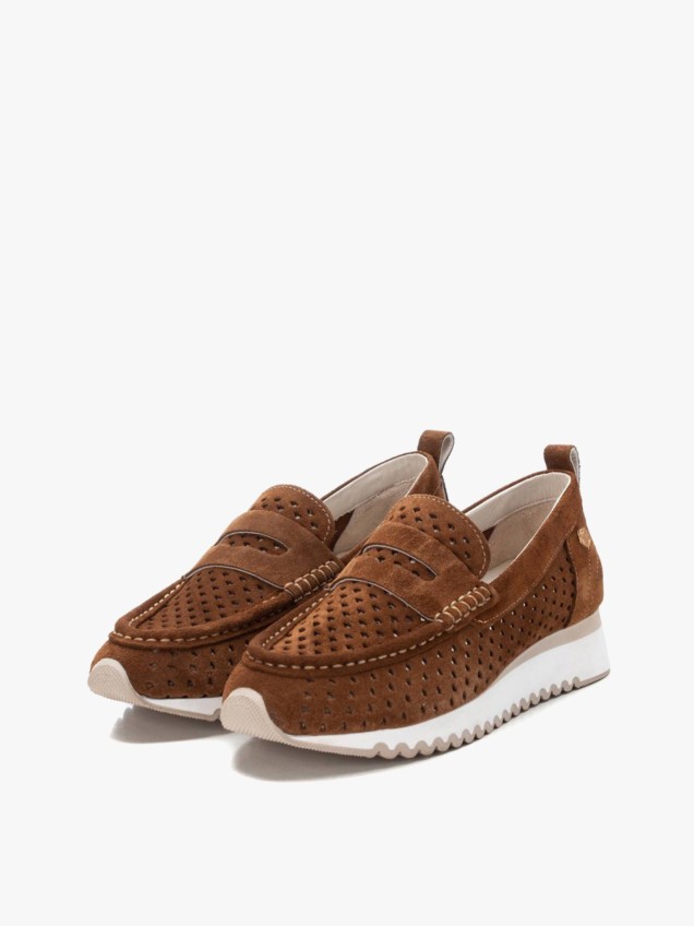 Sapatos com Cunha