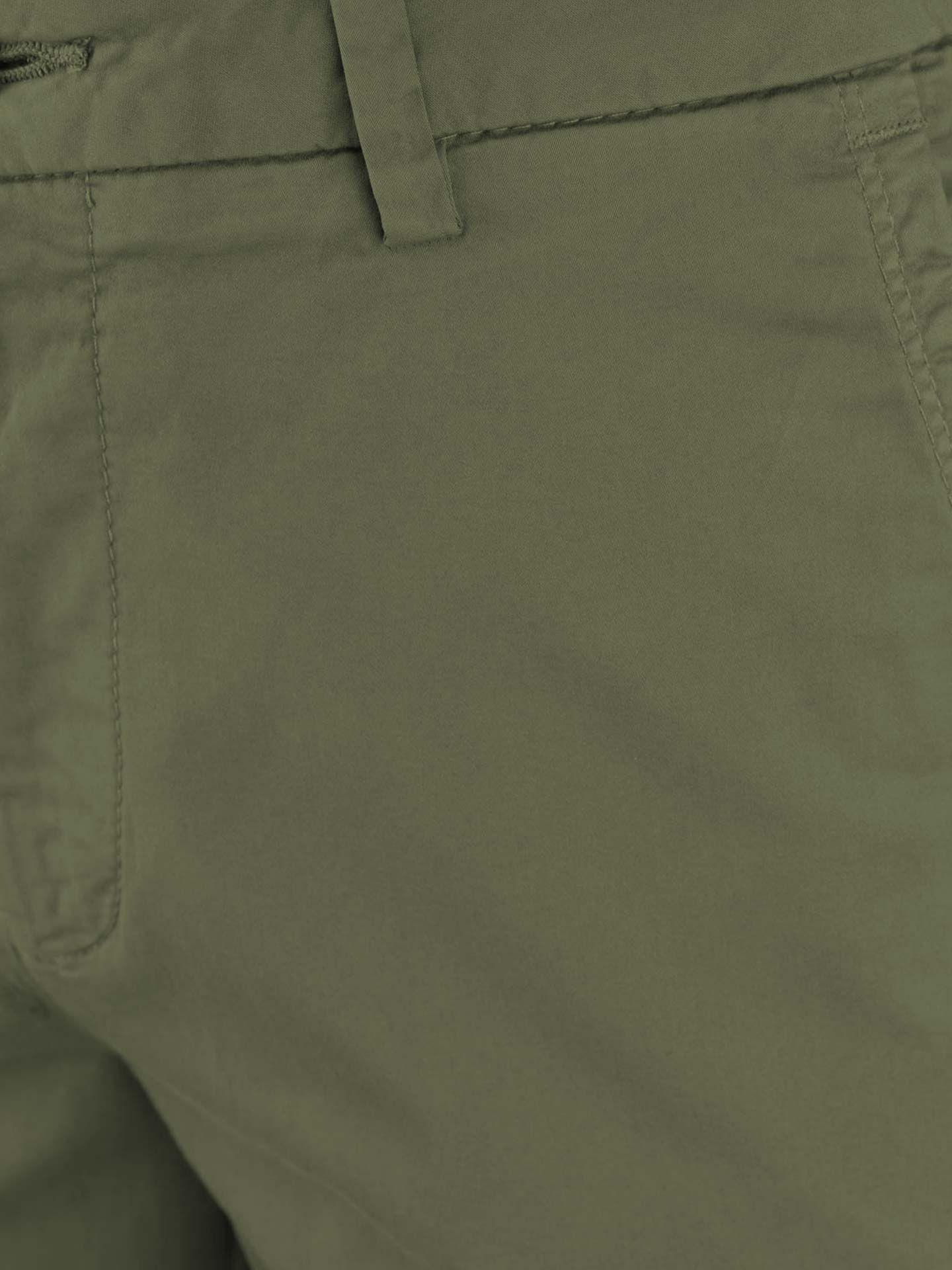 Calças Slim Fit