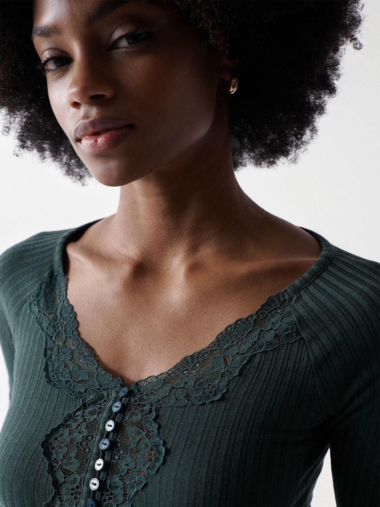 Camisola Canelada com Renda