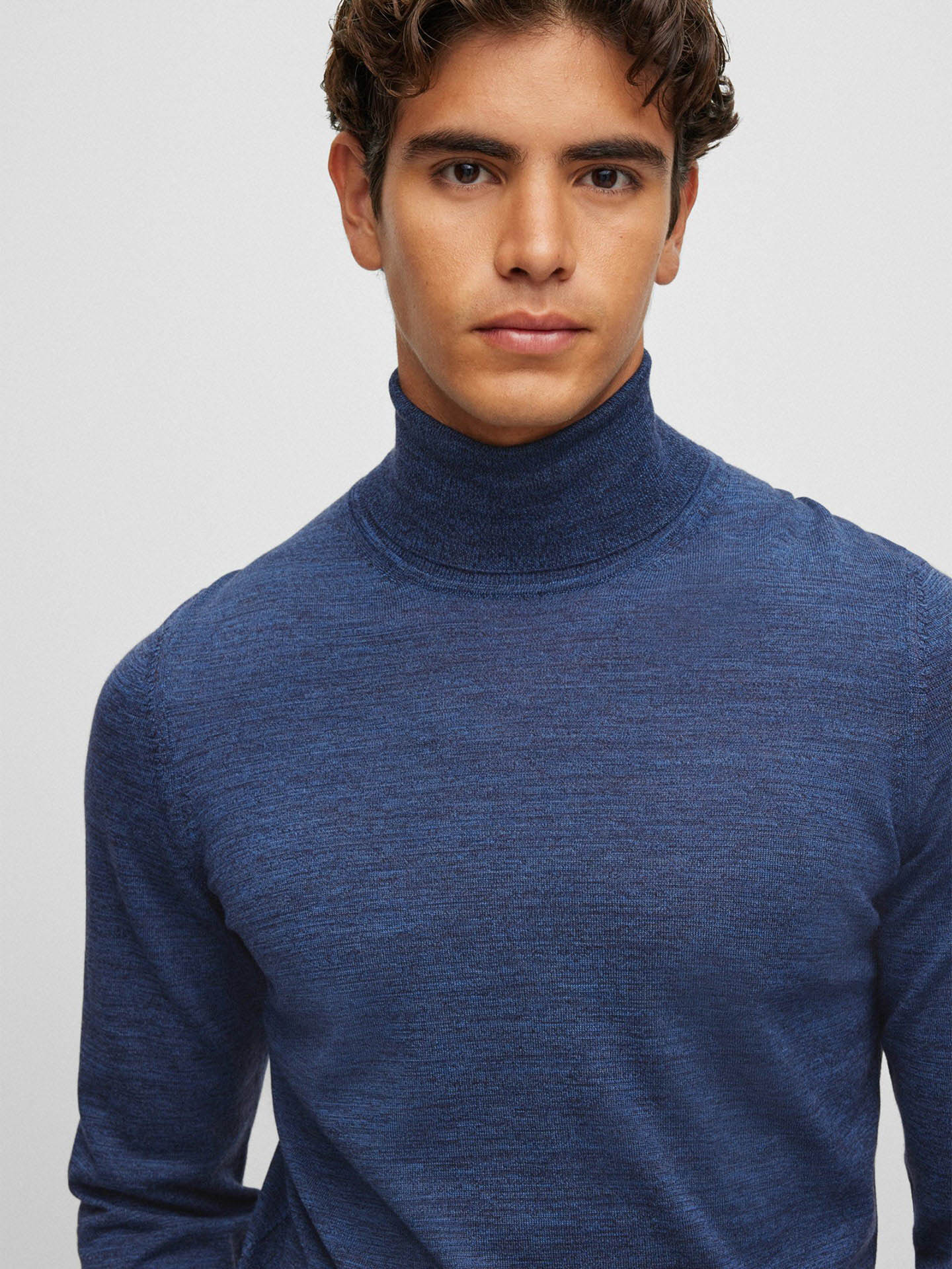 Camisola de Gola Alta Slim FIt