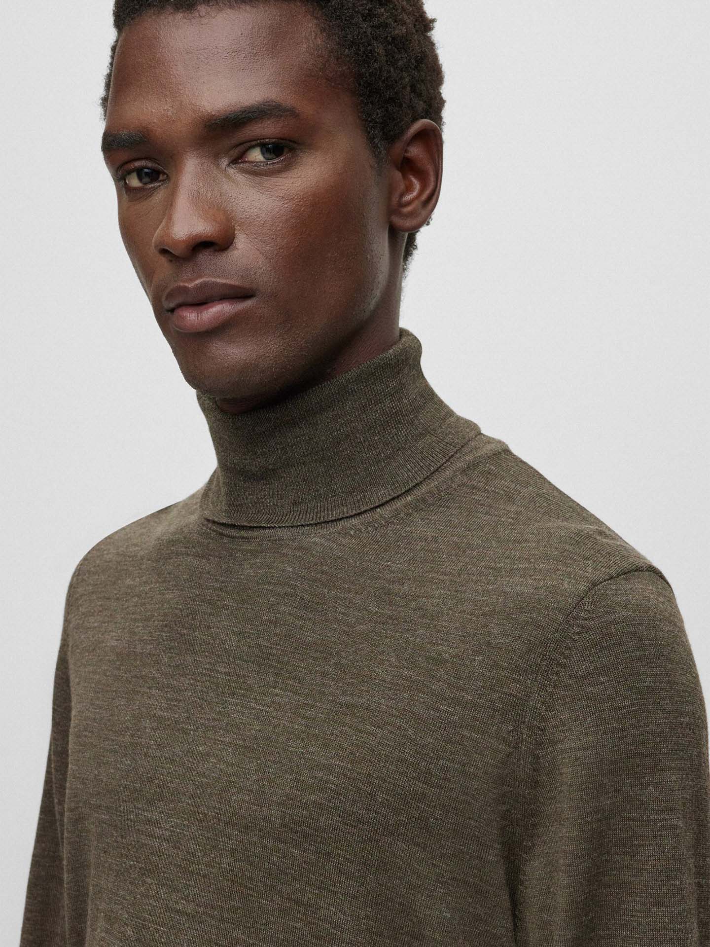 Camisola de Gola Alta Slim FIt