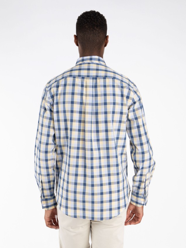 Camisa aos Quadrados