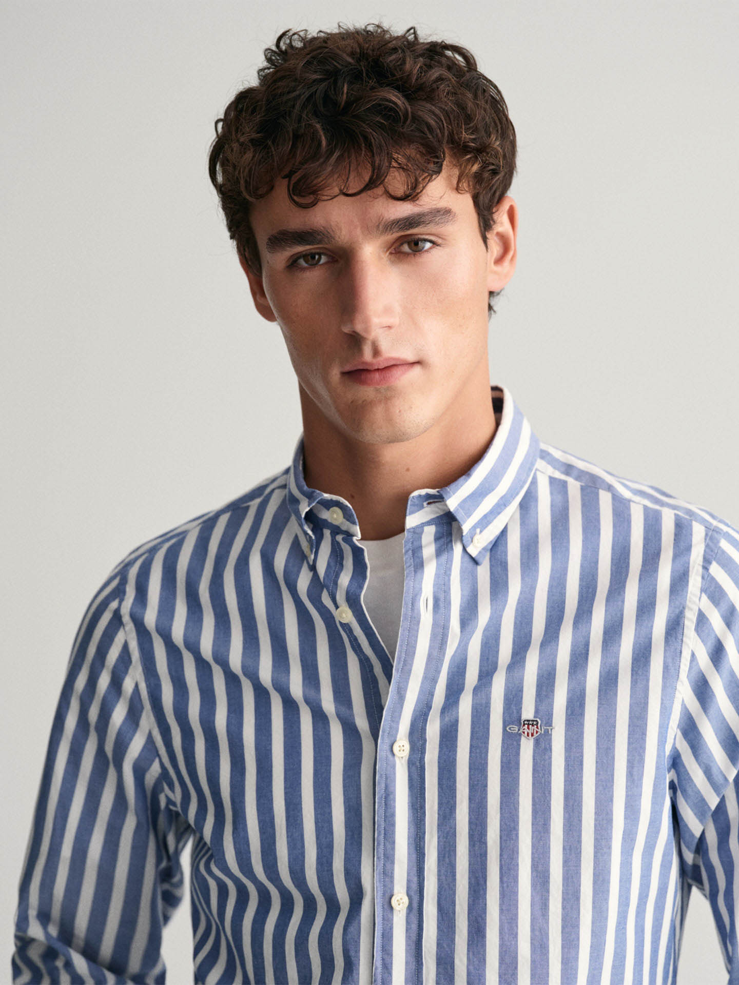 Camisa às Riscas