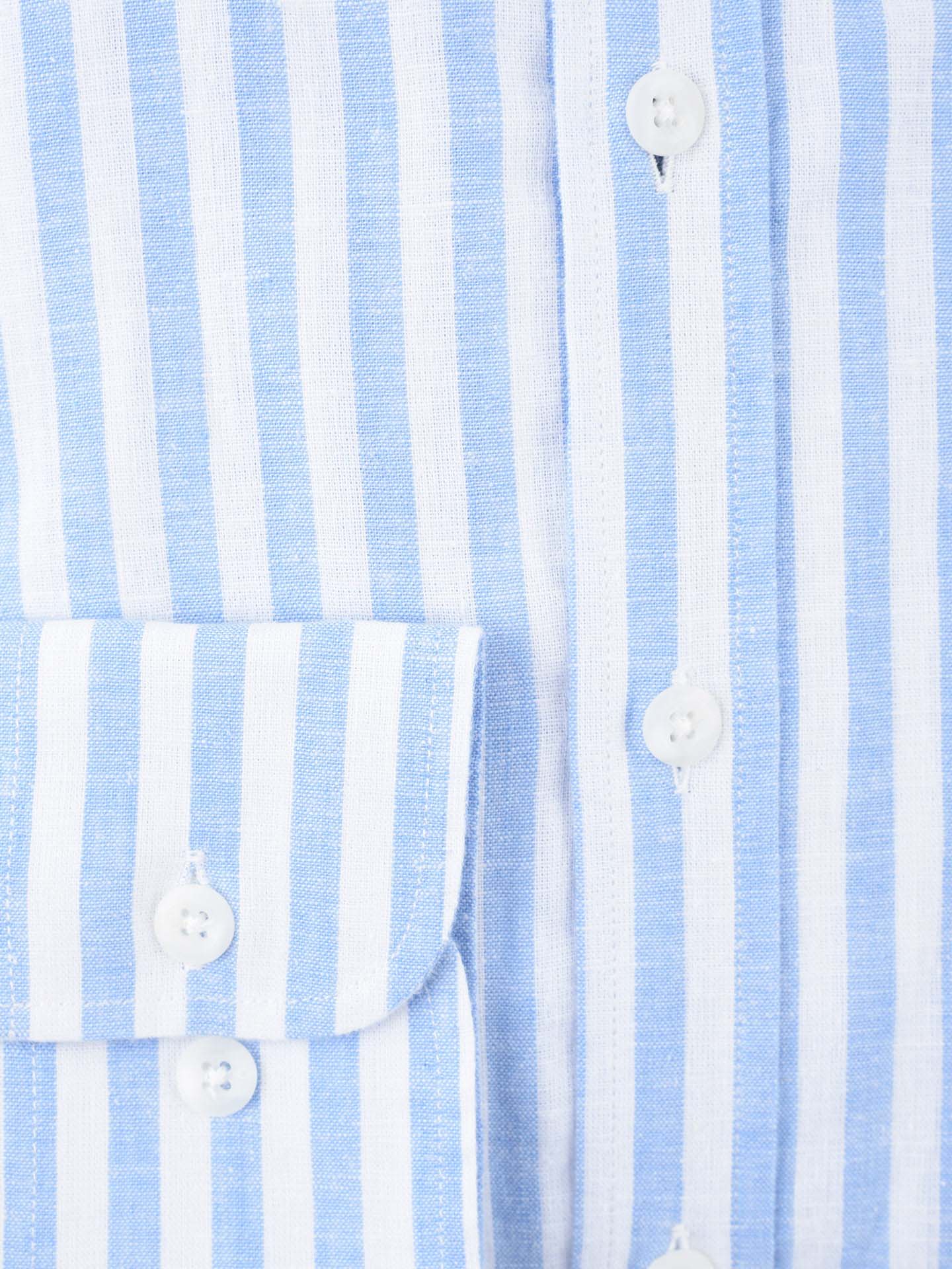 Camisa às Riscas