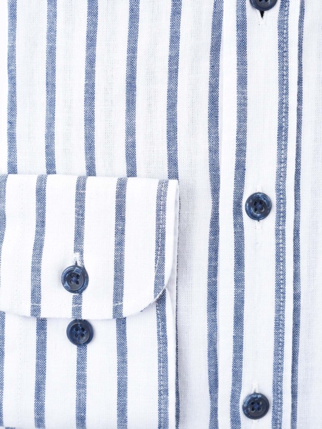 Camisa às Riscas