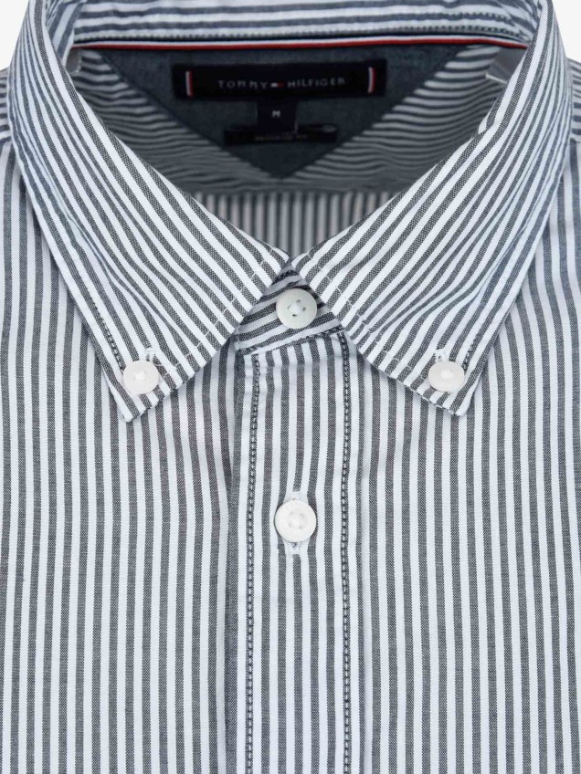 Camisa às Riscas