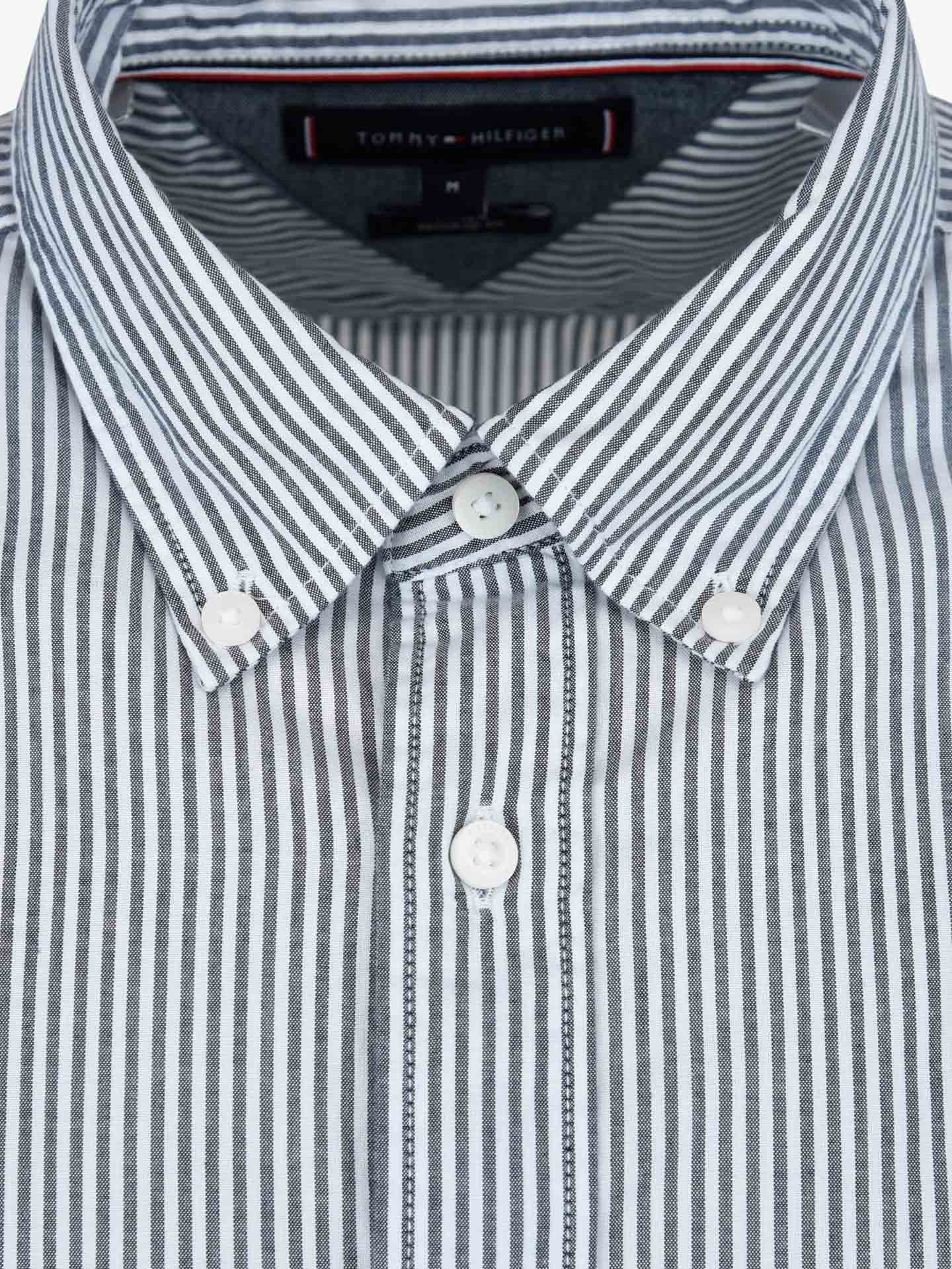 Camisa às Riscas