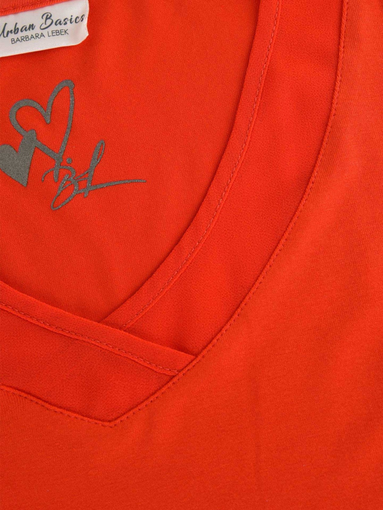 T-Shirt B�sica