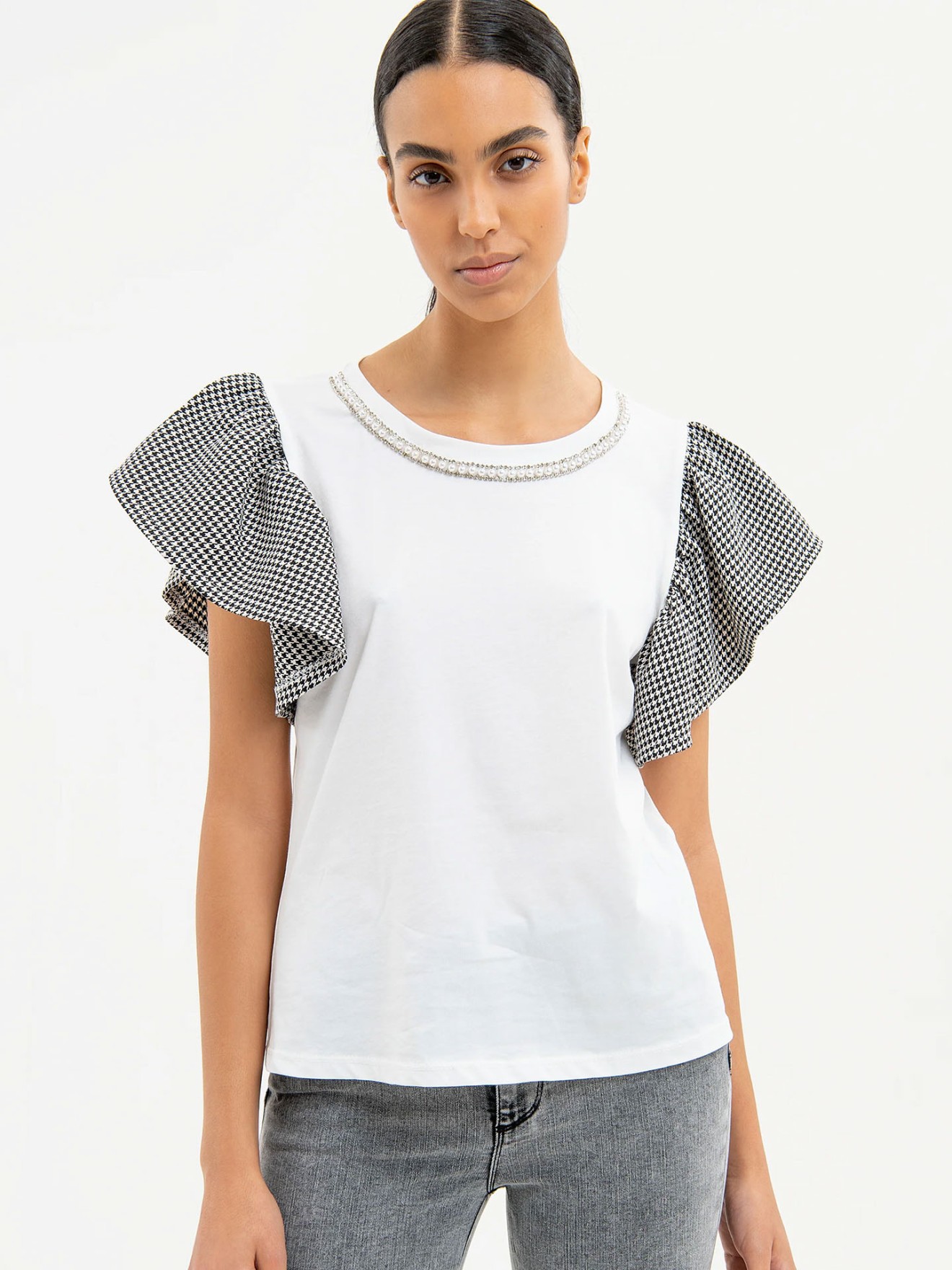 T-Shirt com Folho nas Mangas