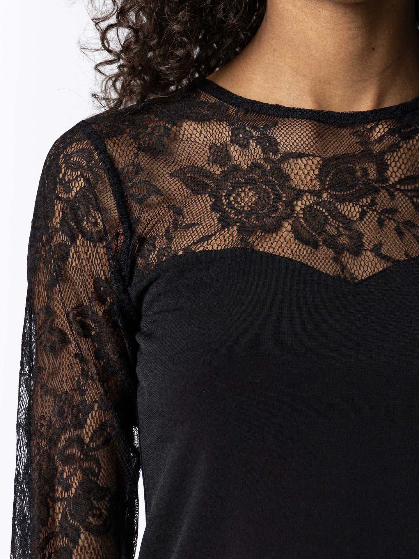 Camisola com Renda