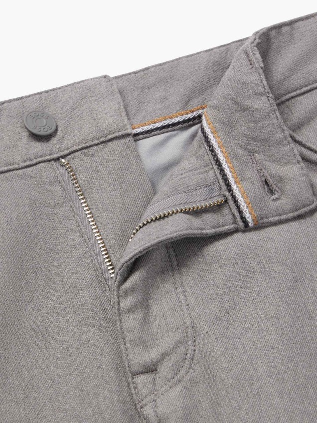 Calças Straight Fit