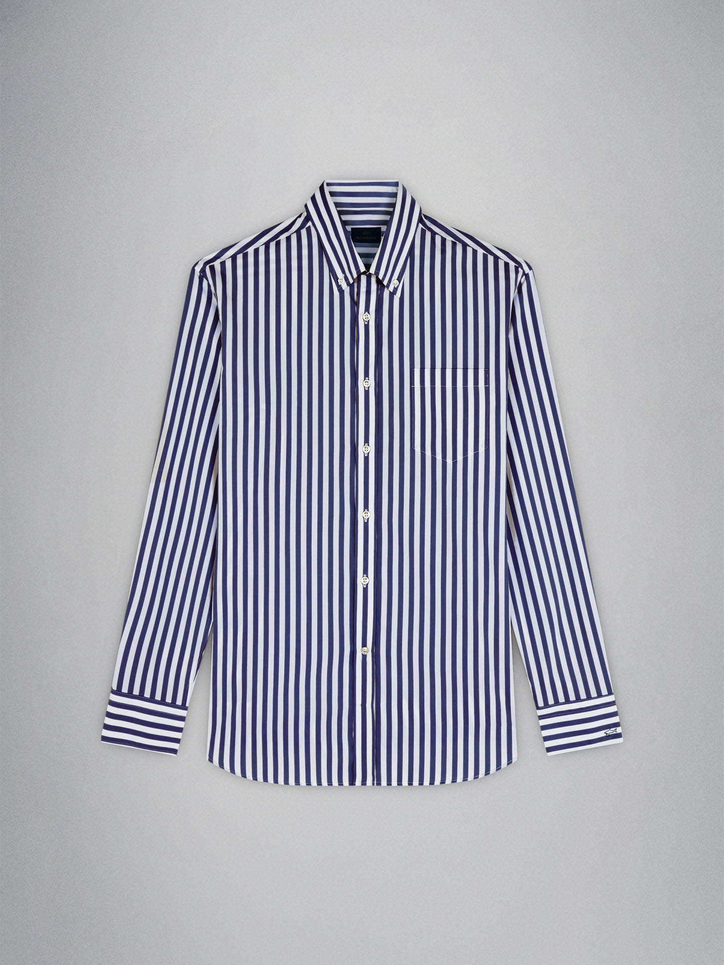 Camisa às Riscas