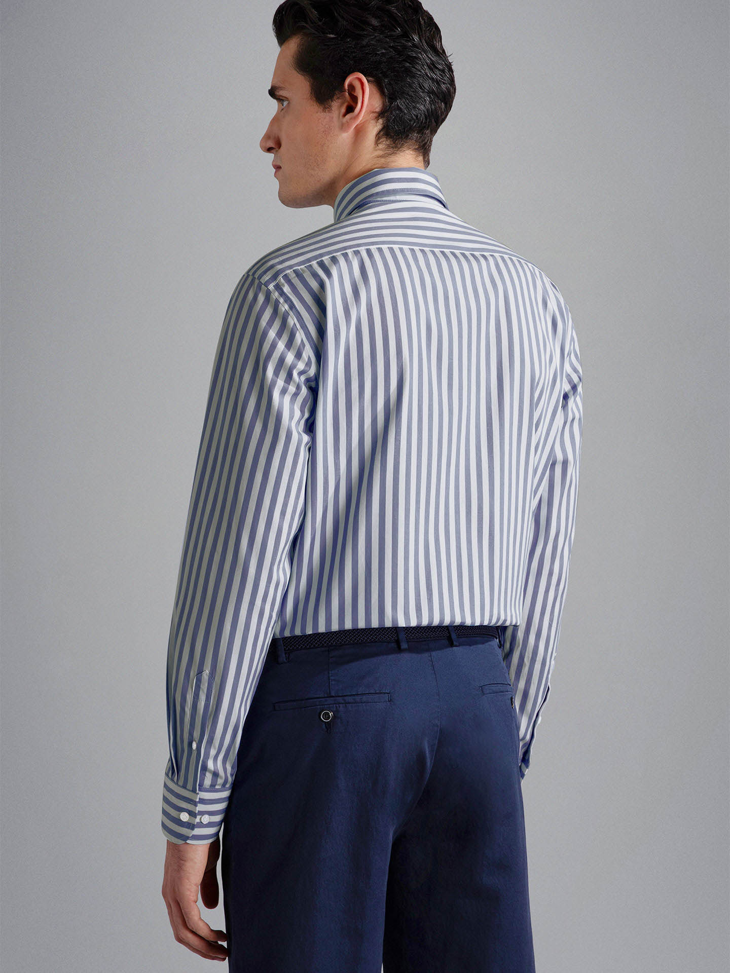 Camisa às Riscas