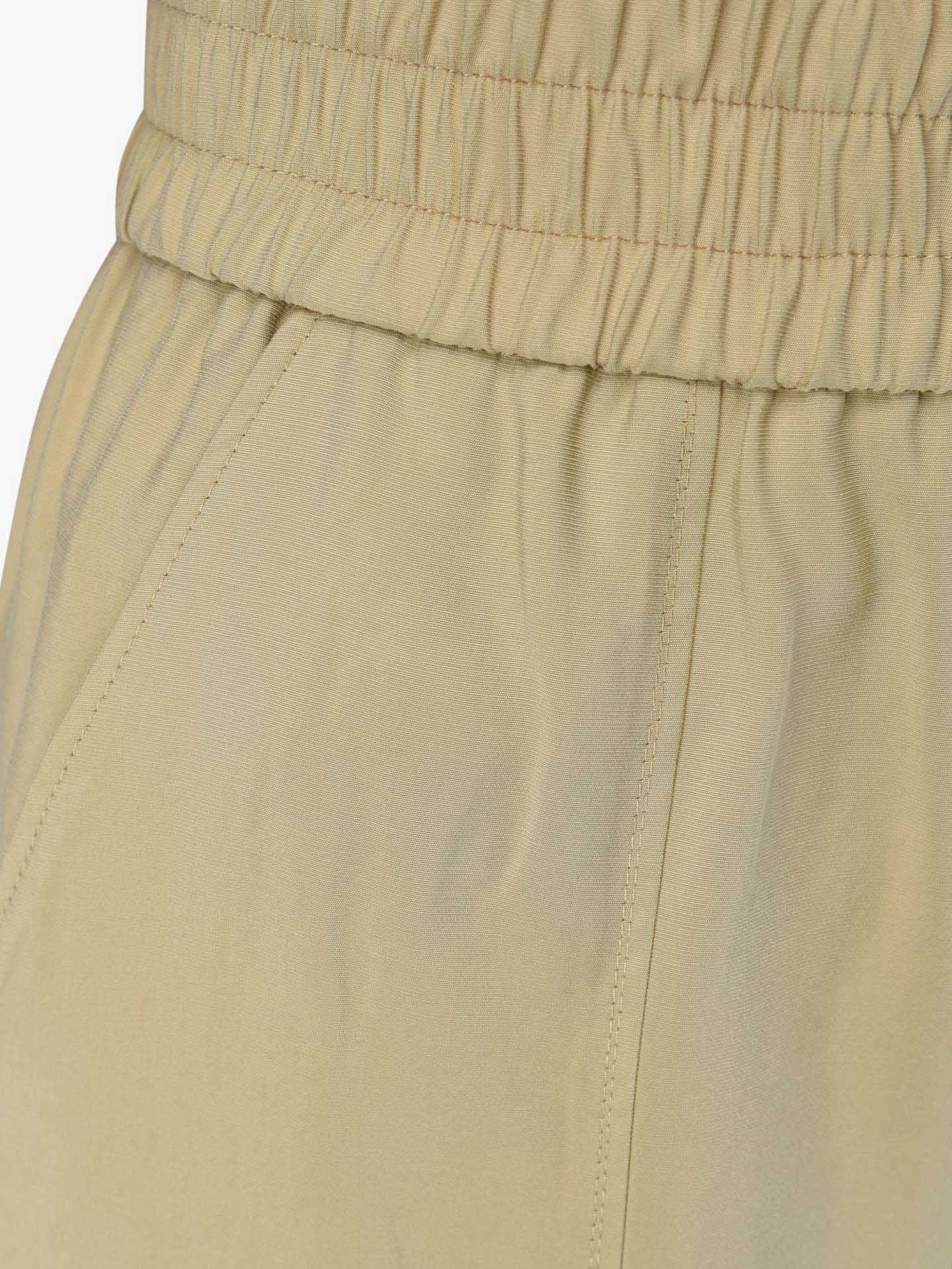 Calças Tapered Fit