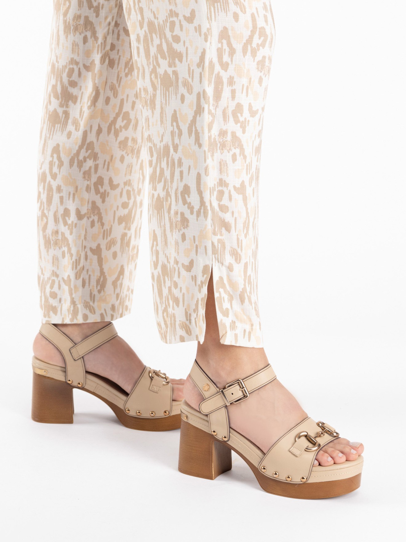 Cal�as Straight Fit