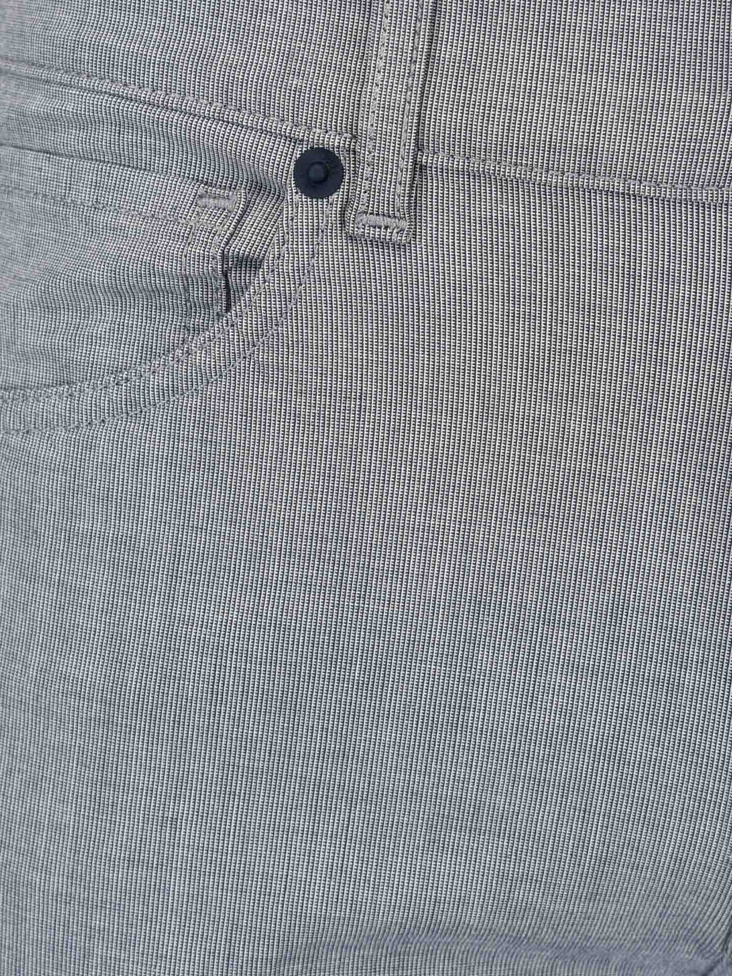 Calças Slim Fit