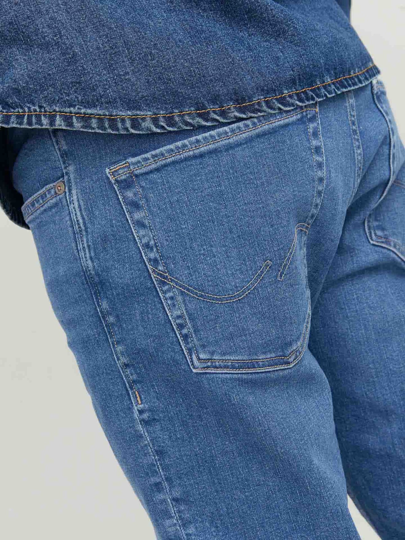 Cal�as de Ganga Straight Fit