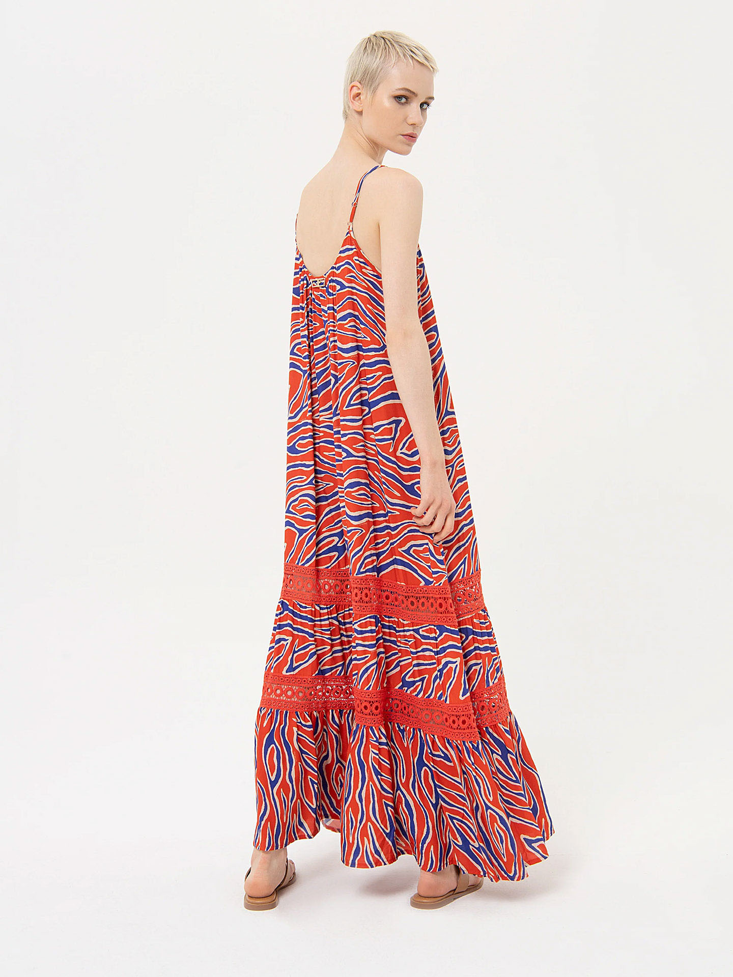Vestido com Padrão