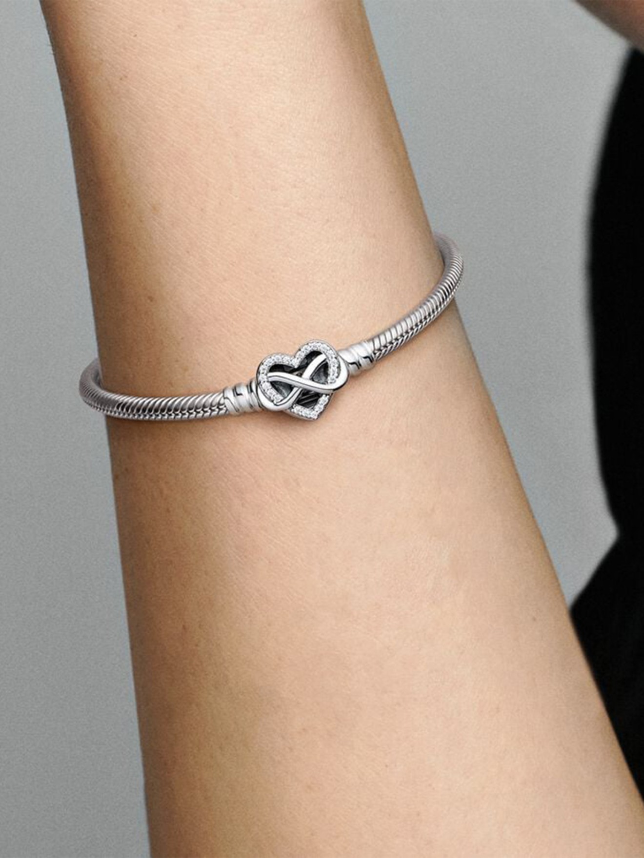 Pulseira Snake Sparkling Infinity Heart Clasp