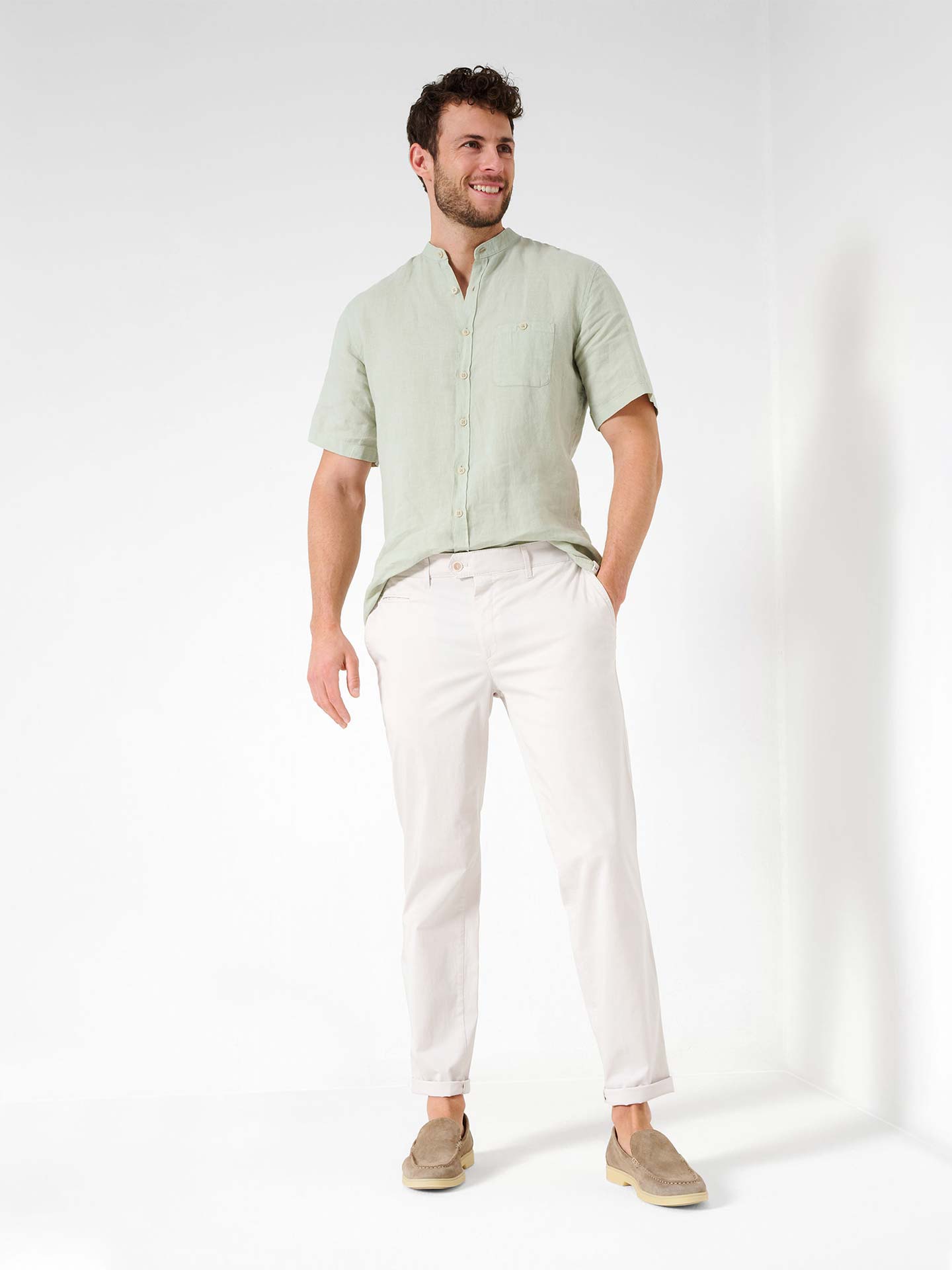 Calças Straight Fit