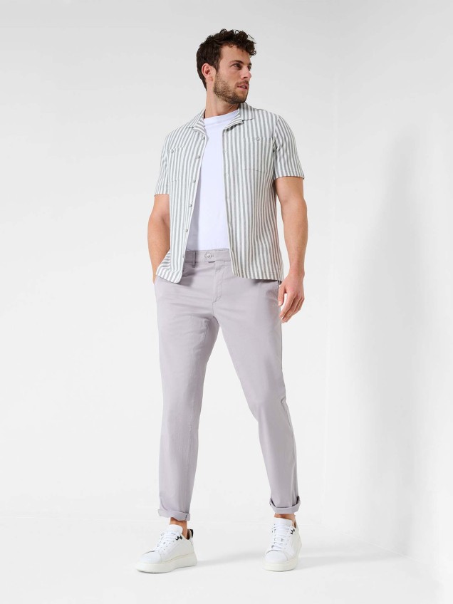 Calças Straight Fit