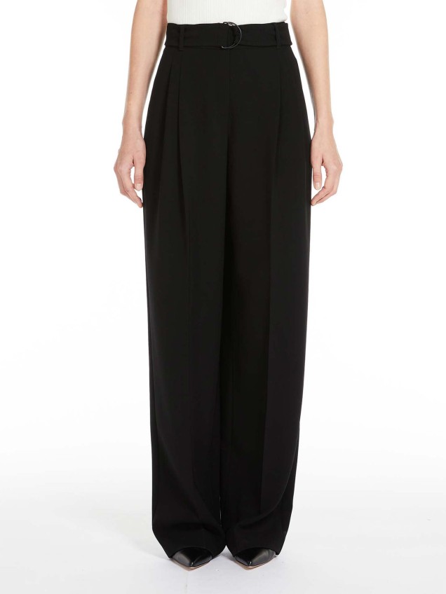 Cal�as Relaxed Fit